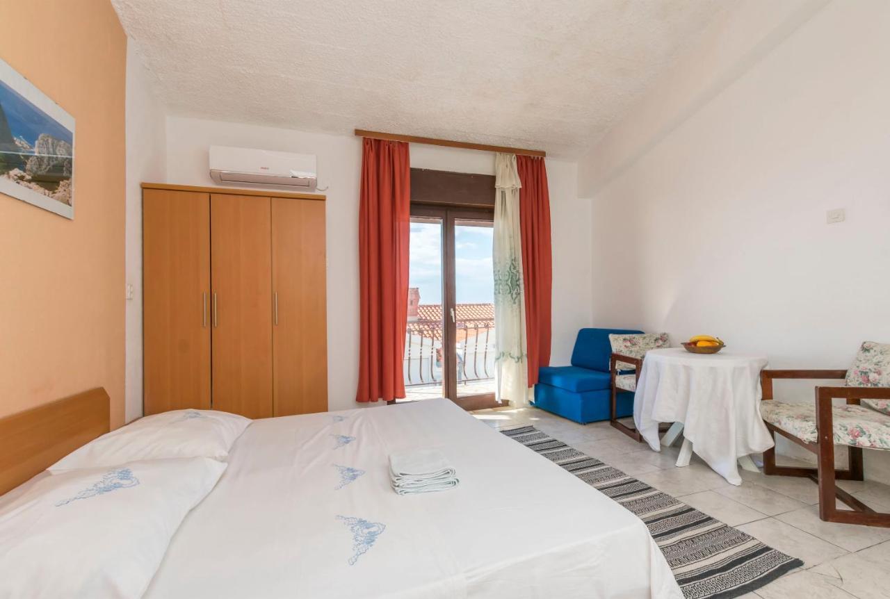 Apartments Mario Omiš Esterno foto