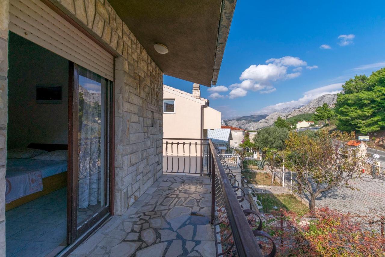 Apartments Mario Omiš Esterno foto