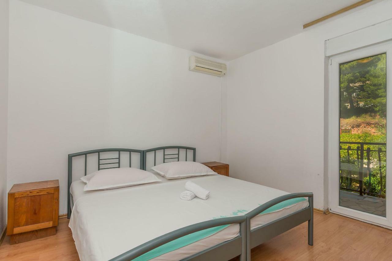 Apartments Mario Omiš Esterno foto